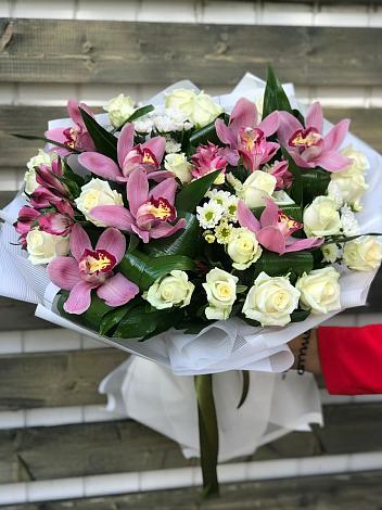 Букет цветов из: Розы и Хризантемы в Барышево