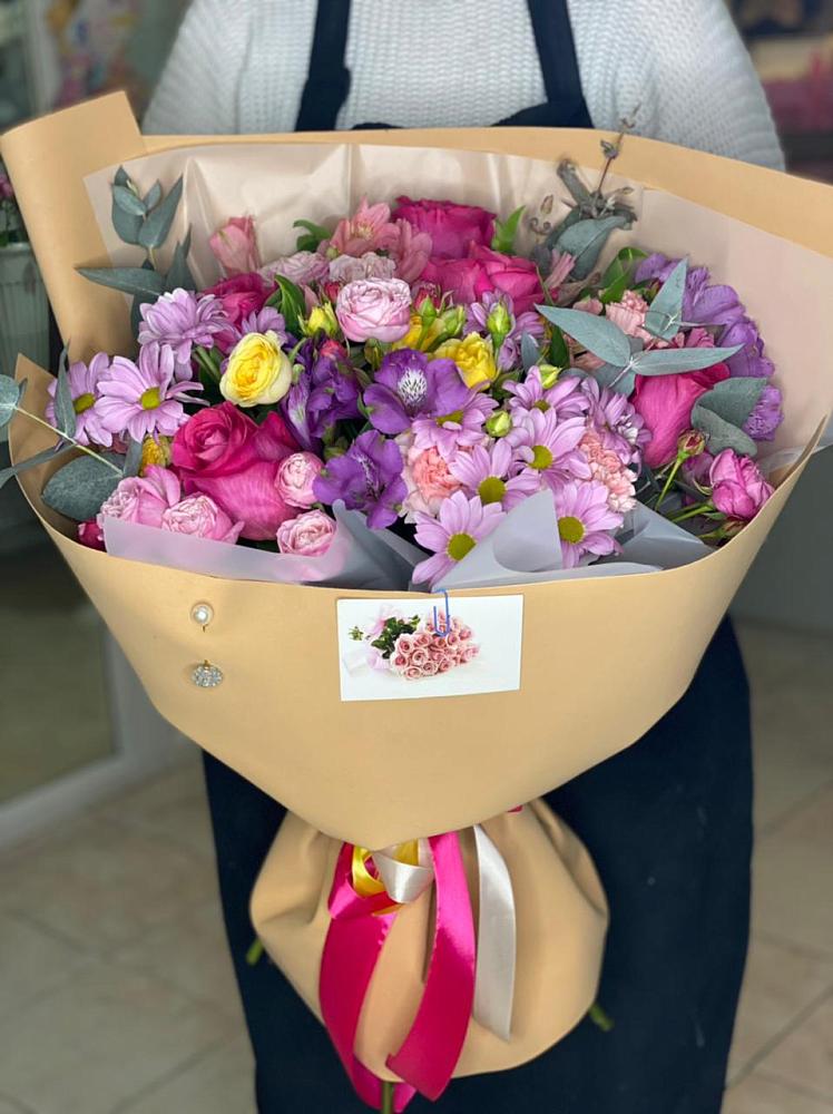 Букет цветов из: Хризантемы, Гвоздики и Альстромерии в Барышево