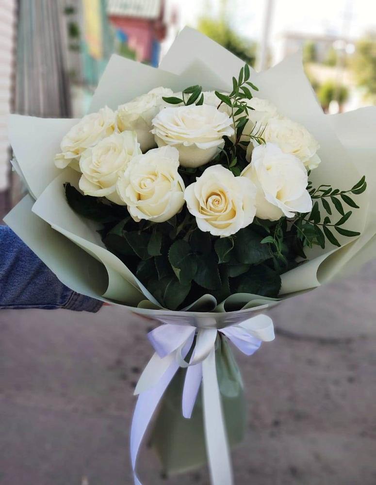 Букет Белые розы Проуд в Барышево