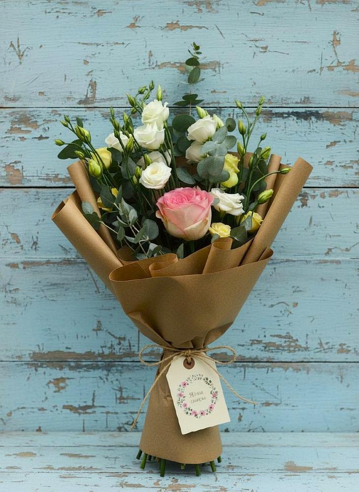 Букет цветов из: Розы и Лизиантусы в Барышево