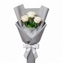 Букет 3 белые розы в Барышево