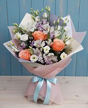 Букет цветов из:  Лизиантусы, Розы, Альстромерии и Гипсофила в Барышево