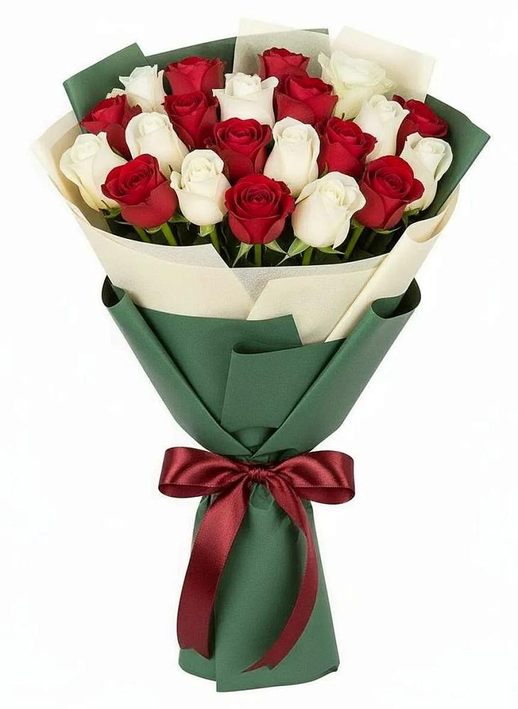 Букет Микс из красных и белых роз в Барышево