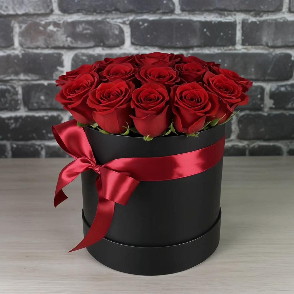 Цветочная композиция из Розы в шляпной коробке в Барышево